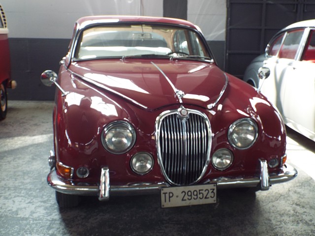 Jaguar s type 3.8