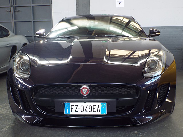 Jaguar f type 